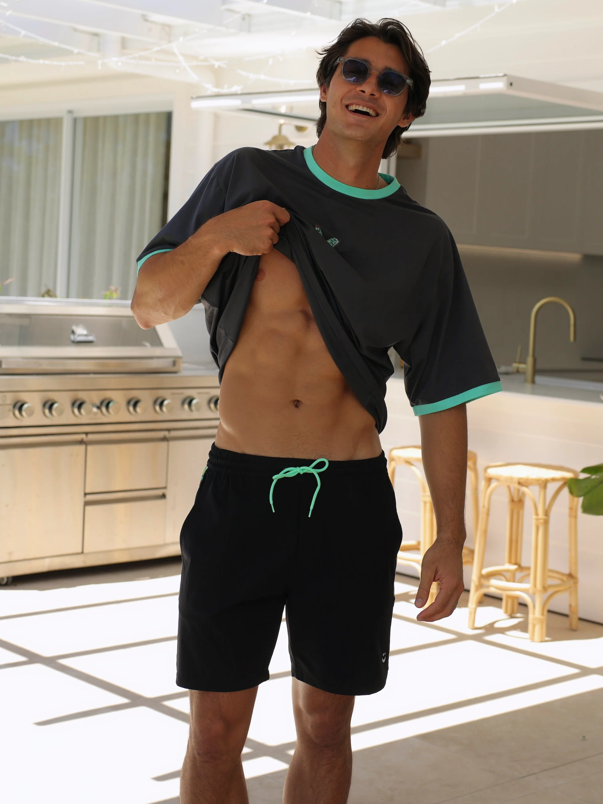 KISS & TELL MEN'S SHORT - Image 7